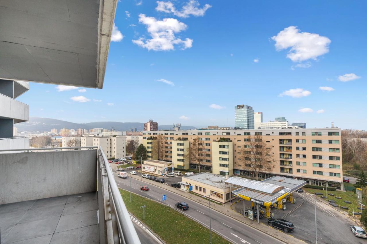 Lam Stadium 2 - Terrace Bratislava Exterior photo